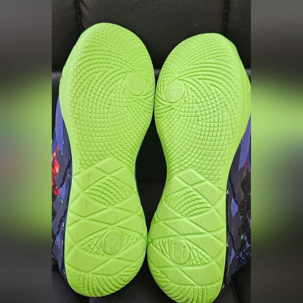 Lamelo Ball 1of1 Galaxy Pumas - Picture 5 of 11